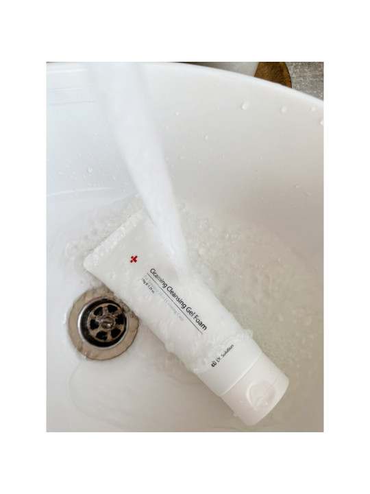 Очищуюча гель-пінка з центеллою CU Dr.Solution Cicaming Cleansing Gel Foam, 150 мл Очищуюча гель-пінка з центеллою CU Dr.Solution Cicaming Cleansing Gel Foam, 150 мл