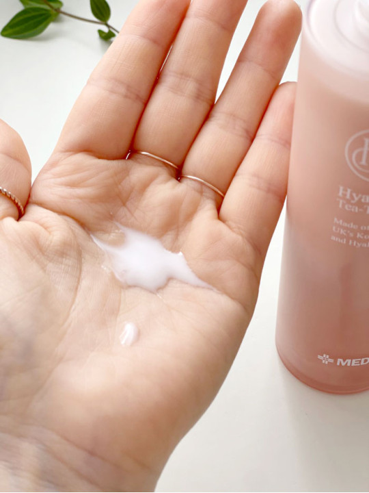 Зволожуючий тонер з комбучею Medi-Peel Hyal Kombucha Tea-Tox Toner, 150 мл