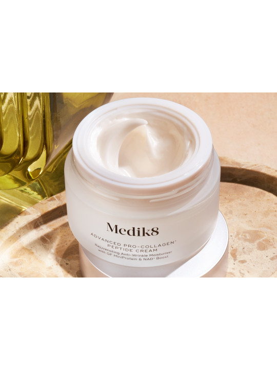 Омолоджувальний зволожувальний крем від зморшок Medik8 Advanced Pro-Collagen+ Peptide Cream, 50 мл Омолоджувальний зволожувальний крем від зморшок Medik8 Advanced Pro-Collagen+ Peptide Cream, 50 мл